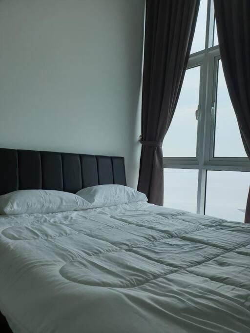באייאן לפאס Direct Qbm & Ikea *Highfloor Sunrise Seaview Condo מראה חיצוני תמונה