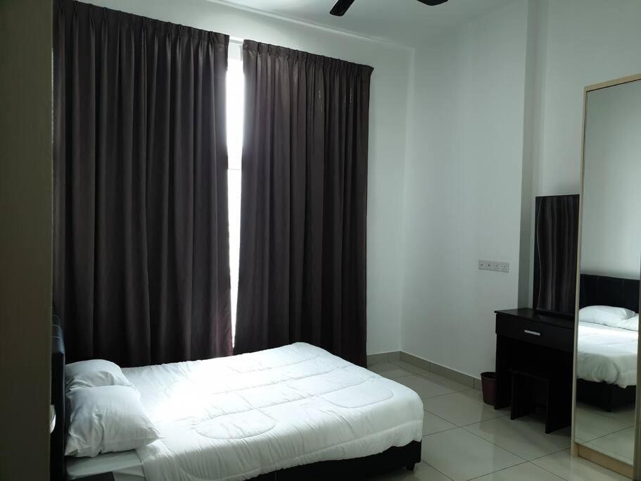 באייאן לפאס Direct Qbm & Ikea *Highfloor Sunrise Seaview Condo מראה חיצוני תמונה